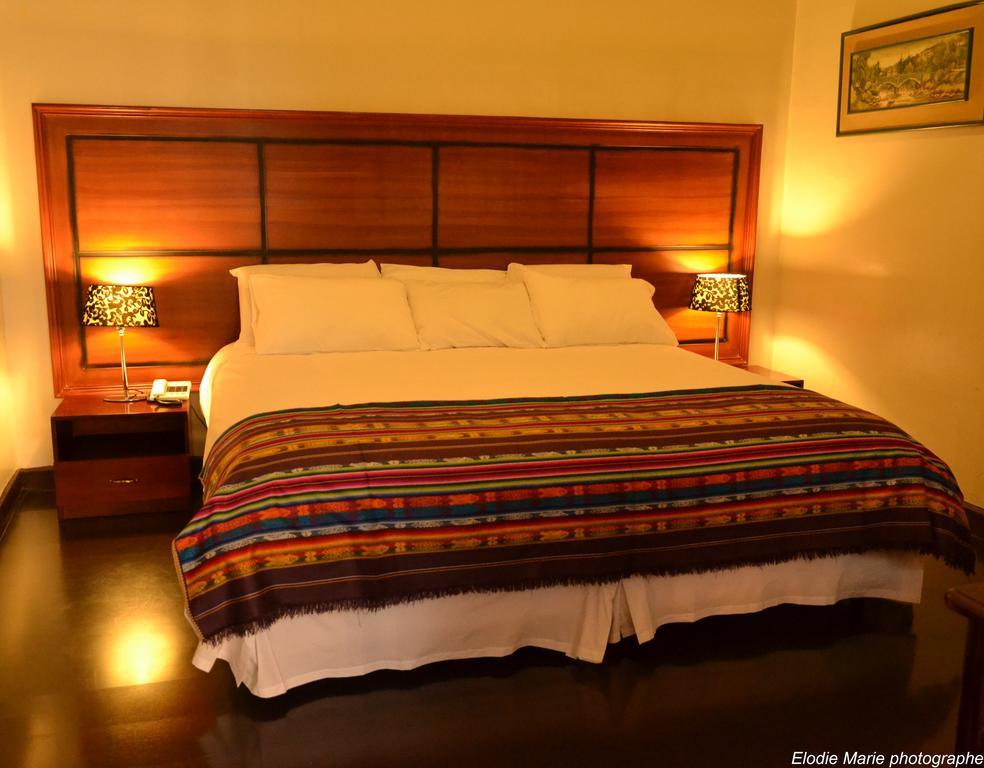 Hotel Cuenca Buitenkant foto