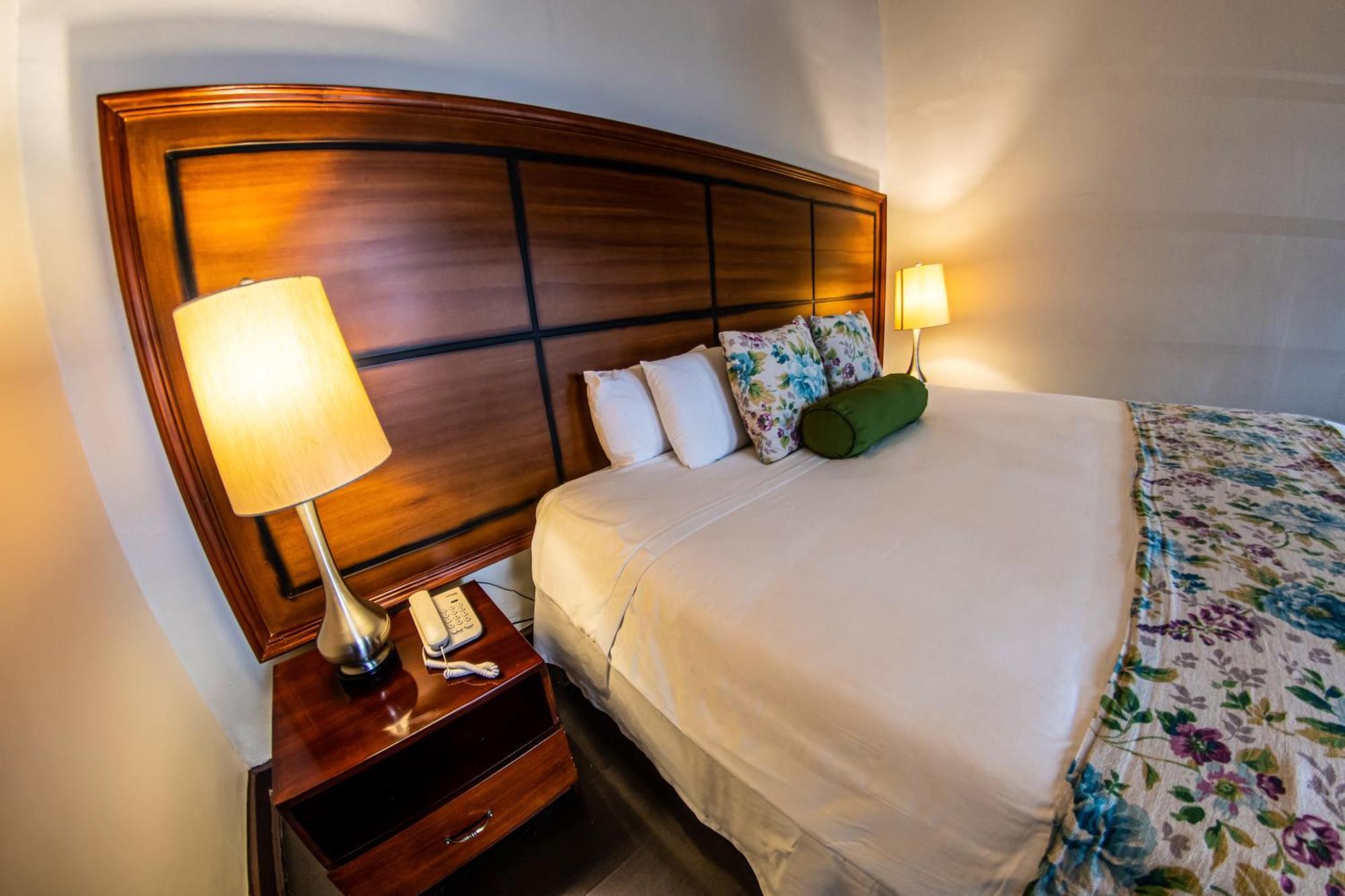 Hotel Cuenca Buitenkant foto