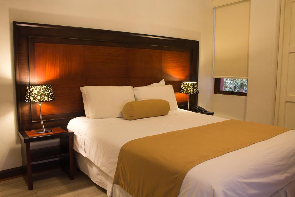 Hotel Cuenca Buitenkant foto