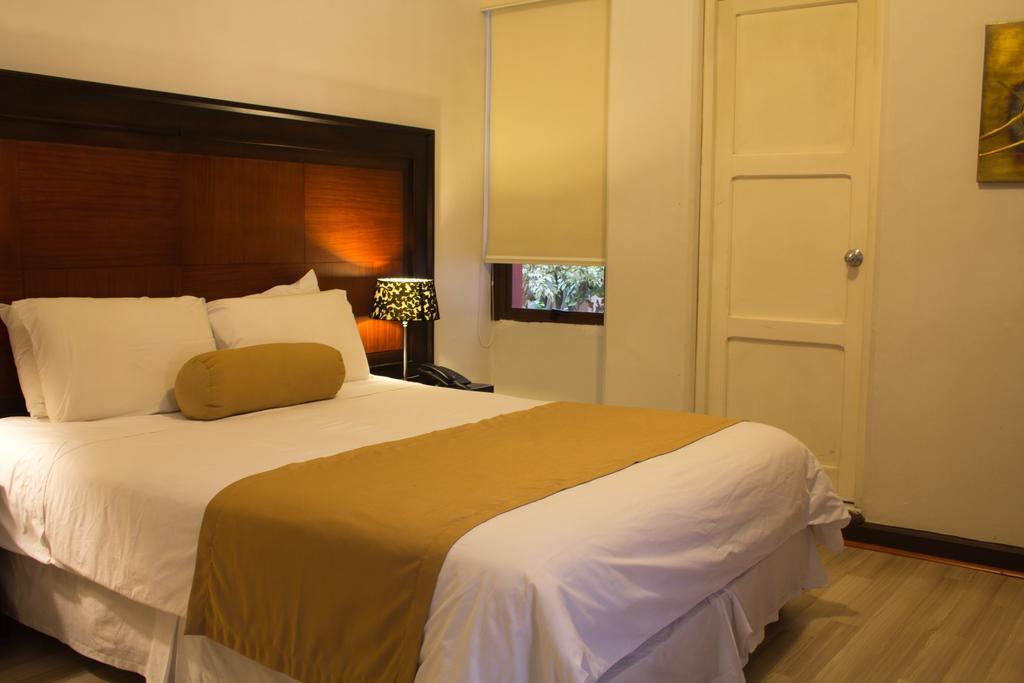Hotel Cuenca Buitenkant foto