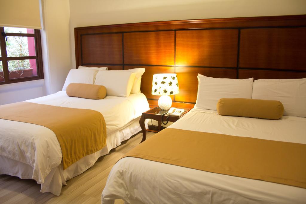 Hotel Cuenca Buitenkant foto